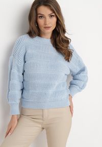 Born2be - Niebieski Sweter o Krótkim Fasonie z Luźnymi Rękawami Hejlla. Kolor: niebieski. Materiał: materiał. Długość: krótkie. Sezon: zima, jesień #5