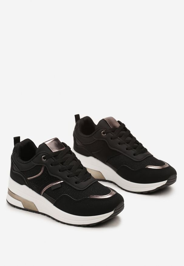Renee - Czarne Sneakersy z Brokatem Cyrkoniami i Metalicznymi Wstawkami Zephramis. Kolor: czarny. Materiał: dresówka