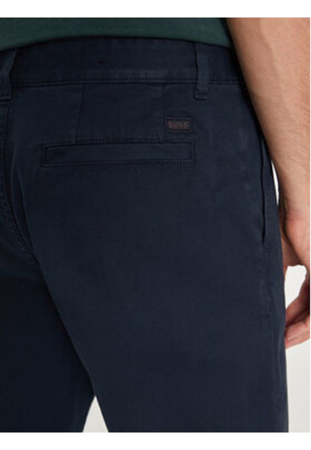 BOSS - Boss Chinosy 50529308 Granatowy Relaxed Fit. Kolor: niebieski. Materiał: bawełna