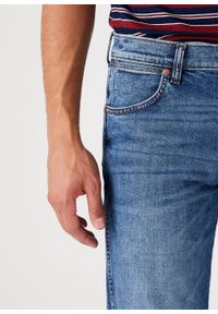 Wrangler - WRANGLER GREENSBORO MĘSKIE SPODNIE JEANSOWE DARK WATERS W15Q5929V 112145820 #4