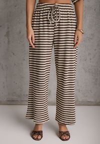 Renee - Beżowo-Brązowy Komplet Oversize Stylizowany na Dziergany T-shirt i Luźne Spodnie w Paski Relorin. Kolor: beżowy. Materiał: dziergany. Wzór: paski #6