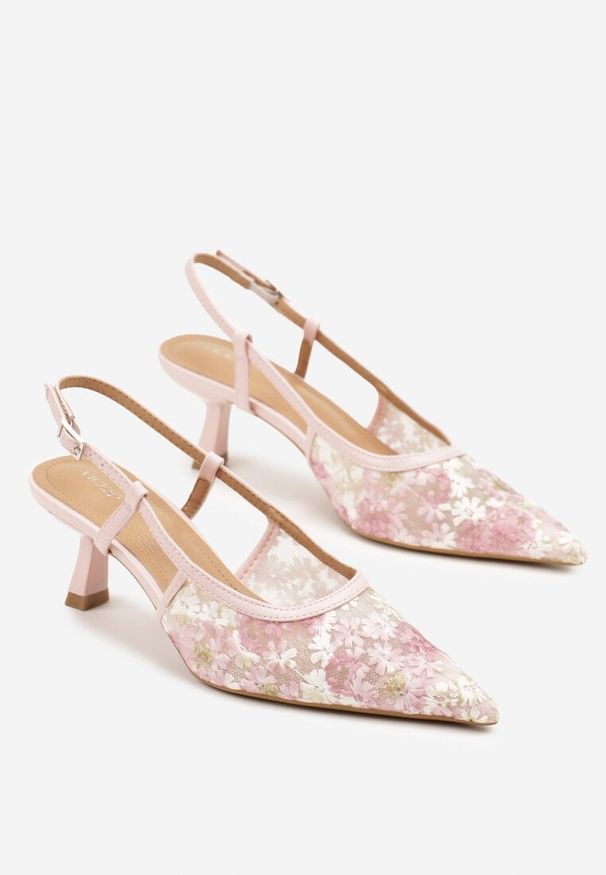Renee - Różowe Sandały Vices na Kaczuszce Slingback z Koronkową Cholewką Kovimizza. Okazja: na imprezę. Zapięcie: sprzączka. Kolor: różowy. Materiał: koronka. Sezon: lato. Obcas: na szpilce. Styl: elegancki
