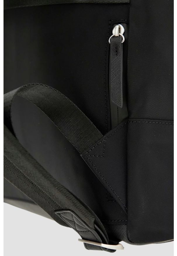 Guess - GUESS Czarny plecak męski Milano. Kolor: czarny. Materiał: poliester. Styl: casual, elegancki