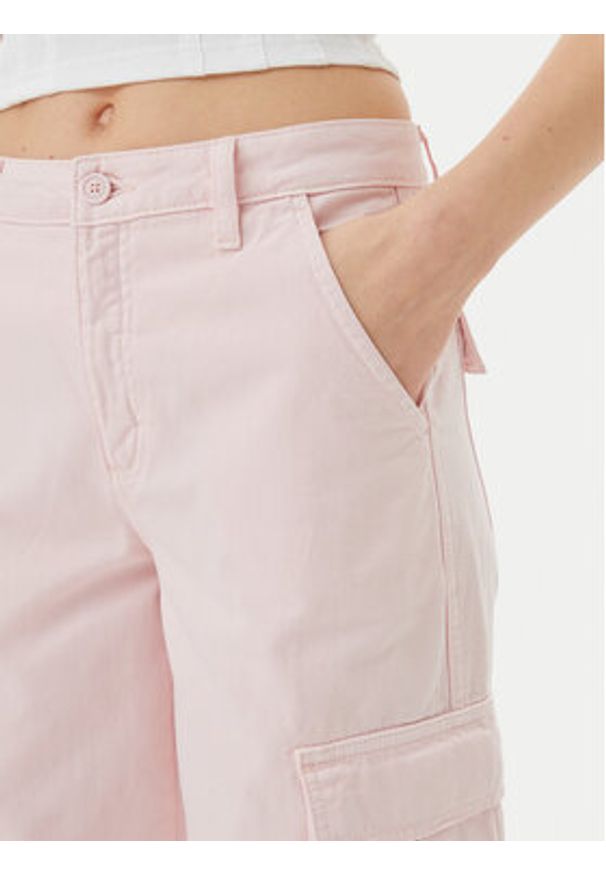 Guess Jeans Jeansy W4YB61 WGCV1 Różowy Straight Leg. Kolor: różowy
