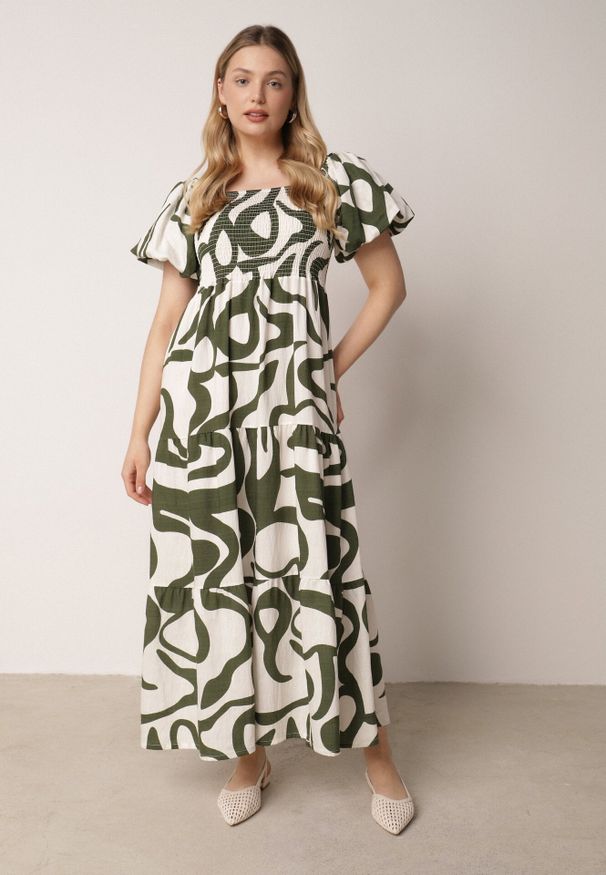 Born2be - Ciemnozielona Wiskozowa Sukienka z Bufiastymi Rękawami w Abstrakcyjny Wzór Tibee. Okazja: na co dzień. Kolor: zielony. Materiał: wiskoza. Wzór: nadruk. Typ sukienki: proste. Styl: elegancki, wakacyjny, casual