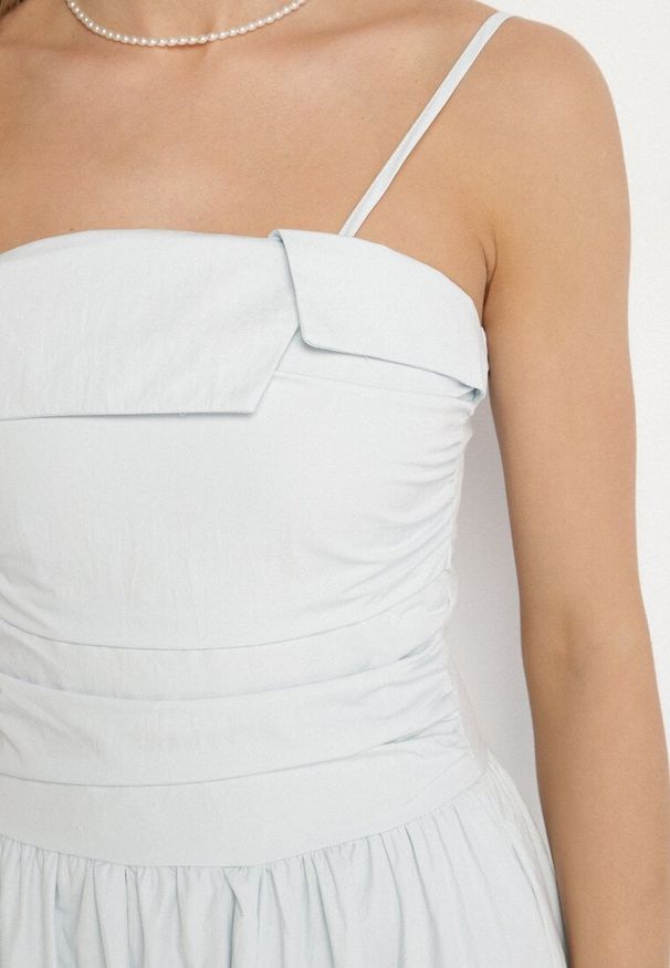 Born2be - Jasnoniebieska Wiskozowa Sukienka z Bawełną z Zakładką Atenavia. Okazja: na co dzień. Kolor: niebieski. Materiał: bawełna, wiskoza. Długość rękawa: na ramiączkach. Typ sukienki: proste. Styl: casual, elegancki, klasyczny