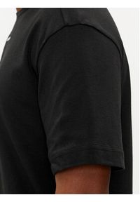 Calvin Klein T-Shirt Nano Logo K10K112487 Czarny Regular Fit. Kolor: czarny. Materiał: bawełna