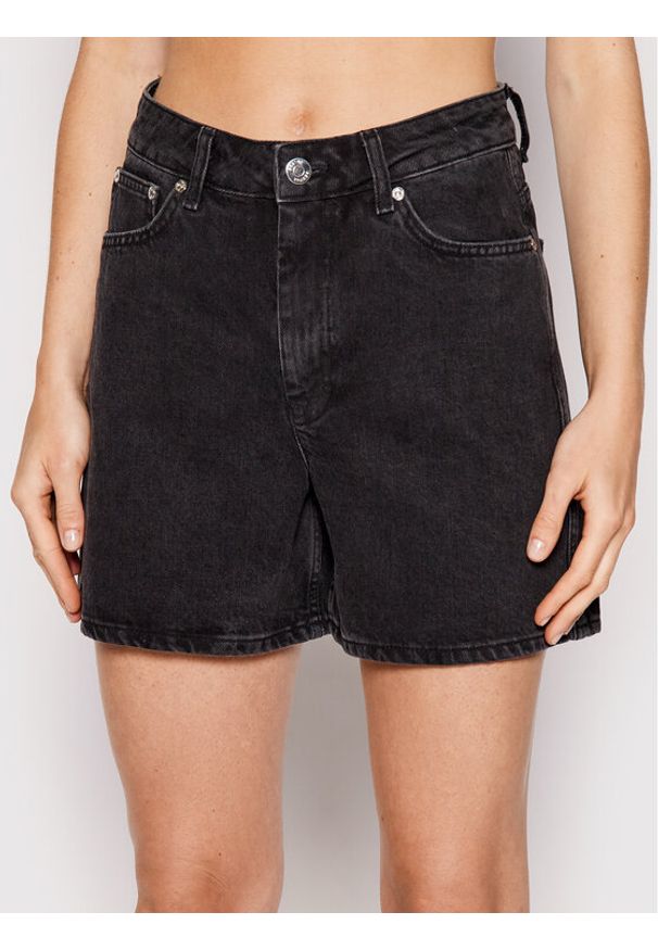 GESTUZ - Szorty jeansowe Gestuz. Kolor: czarny. Materiał: jeans