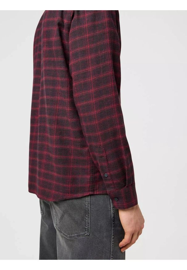 Wrangler - MĘSKA KOSZULA WRANGLER 1 PKT FLANNEL SHIRT BLACK WINE 112371522