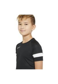 Koszulka dla dzieci piłkarska Nike Dri-FIT Academy CW6103. Materiał: materiał, poliester, skóra, tkanina. Długość rękawa: krótki rękaw. Technologia: Dri-Fit (Nike). Długość: krótkie. Sport: piłka nożna #3