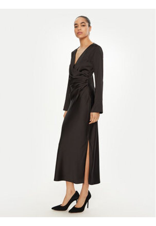 Imperial Sukienka koktajlowa AFGSIBA Czarny Regular Fit. Kolor: czarny. Materiał: syntetyk. Styl: wizytowy