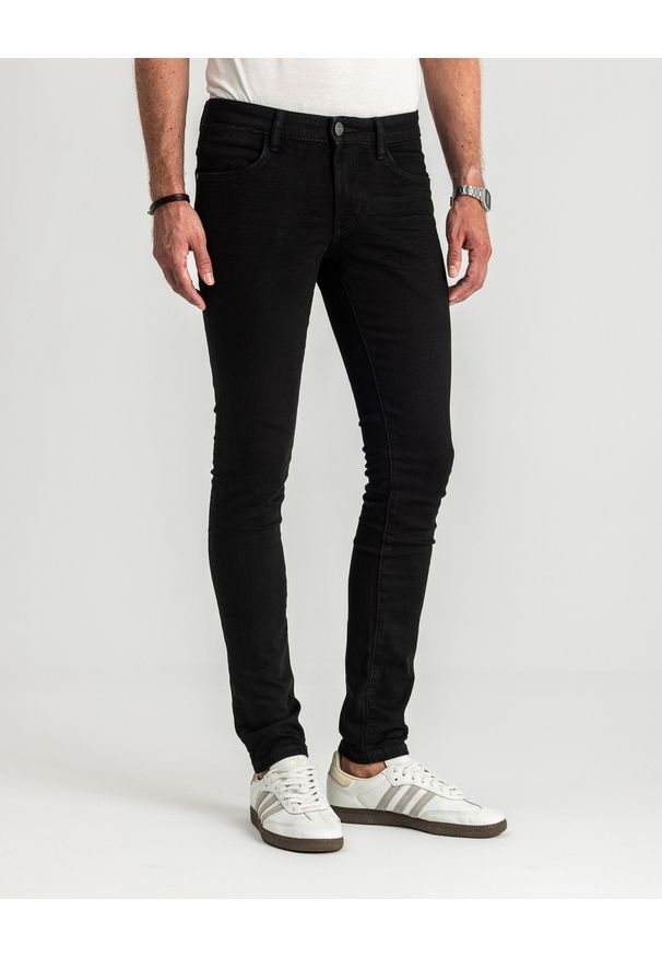 Męskie Spodnie Jeansowe Tom Tailor Troy Czarne Slim Fit 1021160 10270. Okazja: na co dzień, na randkę, na spotkanie biznesowe. Kolor: czarny. Wzór: gładki. Styl: biznesowy, casual, elegancki, klasyczny