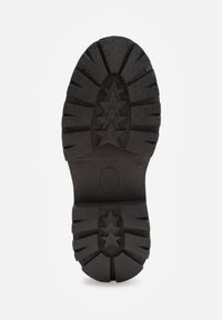 Born2be - Czarne Mokasyny z Biżuteryjnymi Koralikami Ellsara. Okazja: na co dzień. Nosek buta: okrągły. Kolor: czarny. Szerokość cholewki: normalna. Obcas: na obcasie. Styl: casual, elegancki. Wysokość obcasa: niski #6