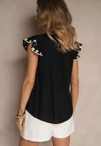 Renee - Czarna Bluzka z Bawełny Ozdobiona Haftem Savoreia. Okazja: na co dzień. Kolor: czarny. Materiał: bawełna. Wzór: aplikacja, haft. Styl: elegancki, casual #3