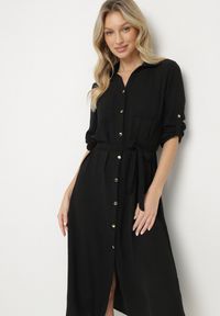 Born2be - Czarna Koszulowa Sukienka z Materiałowym Paskiem Vivinara. Okazja: na imprezę, na co dzień. Kolor: czarny. Materiał: materiał. Typ sukienki: koszulowe. Styl: elegancki, casual #4