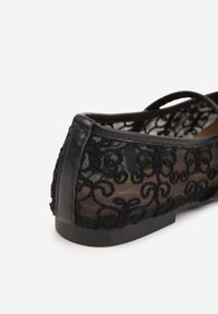 Born2be - Czarne Przezroczyste Balerinki Vices Ozdobione Paskiem i Haftem Niloretia. Okazja: na co dzień. Zapięcie: pasek. Kolor: czarny. Materiał: jeans. Wzór: aplikacja, haft. Obcas: na płaskiej podeszwie. Styl: elegancki, casual, klasyczny #4