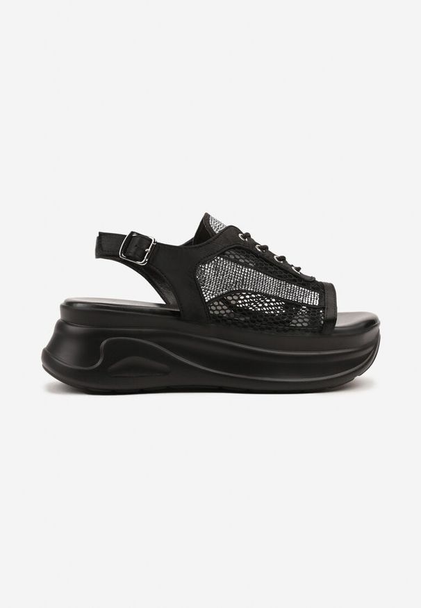 Born2be - Czarne Sandały Sneakersy Peep Toe z Siateczką Sorialise. Okazja: na co dzień, do pracy, na spotkanie biznesowe. Nosek buta: otwarty. Kolor: czarny. Wzór: aplikacja. Sezon: lato. Styl: casual, elegancki, biznesowy