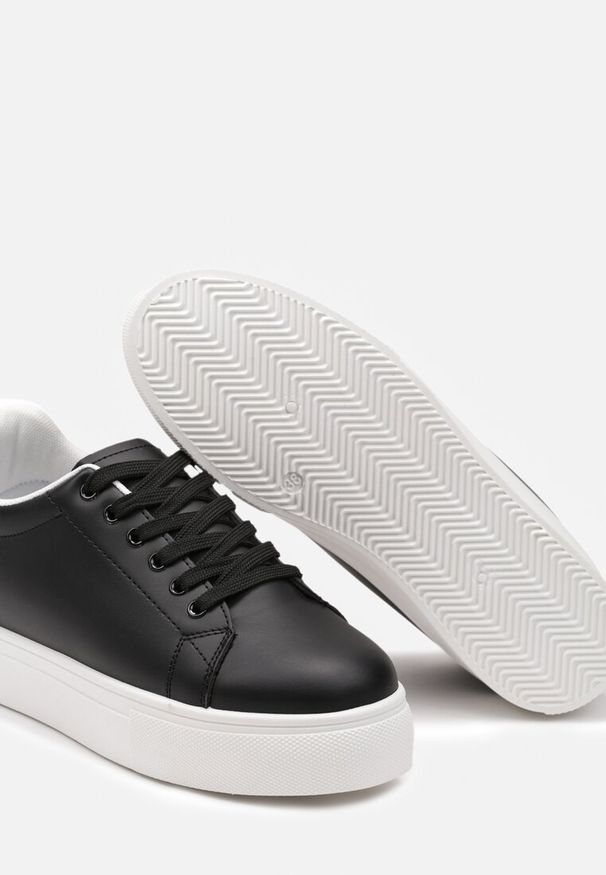 Renee - Czarne Sneakersy z Cholewką przed Kostkę na Platformie Longana. Okazja: na co dzień, na spotkanie biznesowe. Wysokość cholewki: przed kostkę. Kolor: czarny. Materiał: jeans. Szerokość cholewki: normalna. Sezon: lato, wiosna. Obcas: na platformie