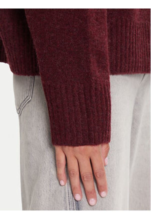 Vero Moda Sweter Boom 10320463 Bordowy Loose Fit. Kolor: czerwony. Materiał: syntetyk