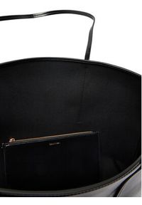 Calvin Klein Torebka Foil Logo Glossy LV04F3537G Czarny. Kolor: czarny. Materiał: skórzane #6