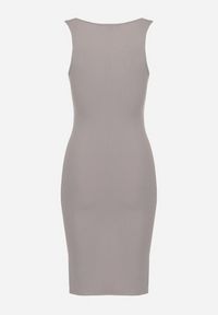 Born2be - Szara Dopasowana Sukienka Bez Rękawów z Elastycznej Bawełny z Ozdobnymi Nitami Zimelia. Kolor: szary. Materiał: bawełna. Długość rękawa: bez rękawów. Typ sukienki: dopasowane #6