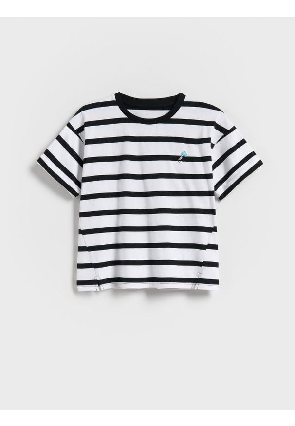 Reserved - Wzorzysty t-shirt z haftem - złamana biel. Materiał: bawełna. Wzór: haft