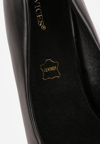 Renee - Czarne Czółenka Vices na Słupku z Wkładką ze Skóry Naturalnej Pioana. Kolor: czarny. Materiał: skóra. Obcas: na słupku #9