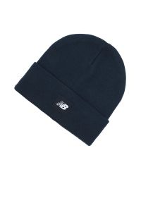 Czapka New Balance LAH13034NNY - granatowa. Kolor: niebieski. Materiał: materiał, akryl. Wzór: aplikacja. Sezon: zima. Styl: sportowy, klasyczny