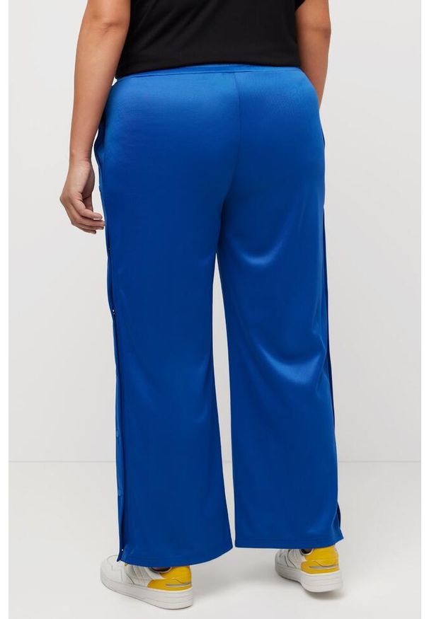 ULLA POPKEN - Damskie Spodnie joggingowe guziki szerokie nogawki materiał z recyklingu. Kolekcja: plus size. Kolor: niebieski. Materiał: poliester, materiał. Długość: długie
