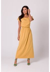BeWear - Długa sukienka bawełniana z gumą w pasie dekolt łódka żółta. Typ kołnierza: dekolt w łódkę. Kolor: żółty. Materiał: guma, bawełna. Sezon: wiosna, lato. Długość: maxi