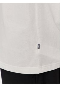 New Balance T-Shirt Basketball Style MT41577 Biały Relaxed Fit. Kolor: biały. Materiał: bawełna #3