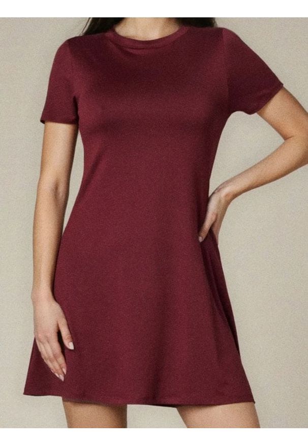 Sinsay - Dzianinowa sukienka mini - bordowy. Kolor: czerwony. Materiał: dzianina. Długość: mini