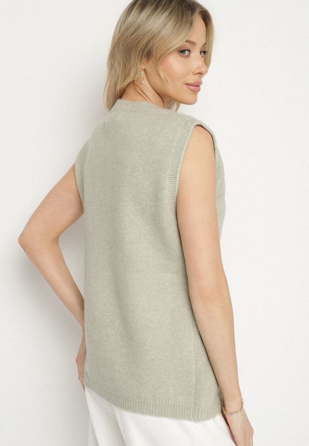 Born2be - Jasnozielona Rozpinana Kamizelka Sweterkowa z Wełną Quilzeki. Okazja: na co dzień. Kolor: zielony. Materiał: wełna. Styl: elegancki, casual, klasyczny