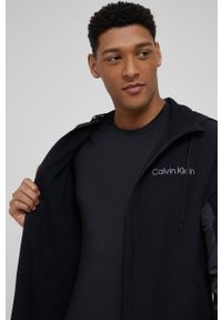 Calvin Klein Performance kurtka męska kolor czarny przejściowa. Okazja: na co dzień. Kolor: czarny. Materiał: materiał. Długość rękawa: raglanowy rękaw. Styl: casual #2