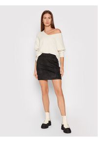 Vero Moda Spódnica mini Donnadina 10210430 Czarny Regular Fit. Kolor: czarny. Materiał: syntetyk