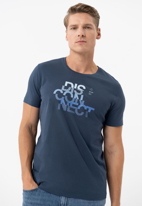 Volcano - T-shirt z printem T-DIS. Materiał: bawełna, materiał. Długość rękawa: krótki rękaw. Długość: krótkie. Wzór: nadruk. Styl: klasyczny