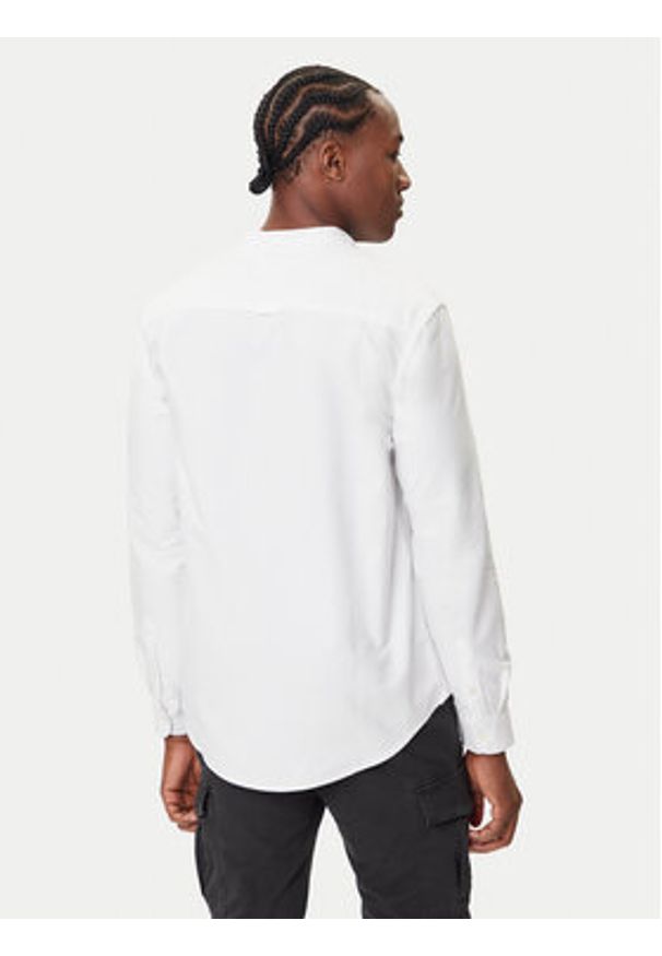 Tommy Jeans Koszula Essential DM0DM21690 Biały Regular Fit. Kolor: biały. Materiał: bawełna