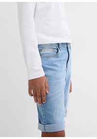 bonprix - Bermudy dżinsowe chłopięce ze stretchem, z regulowanym paskiem. Okazja: na co dzień. Kolor: niebieski. Styl: casual #3