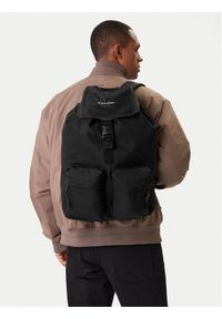 Calvin Klein Plecak Bold Flap Backpack LV04D3270G Czarny. Kolor: czarny. Materiał: materiał #1