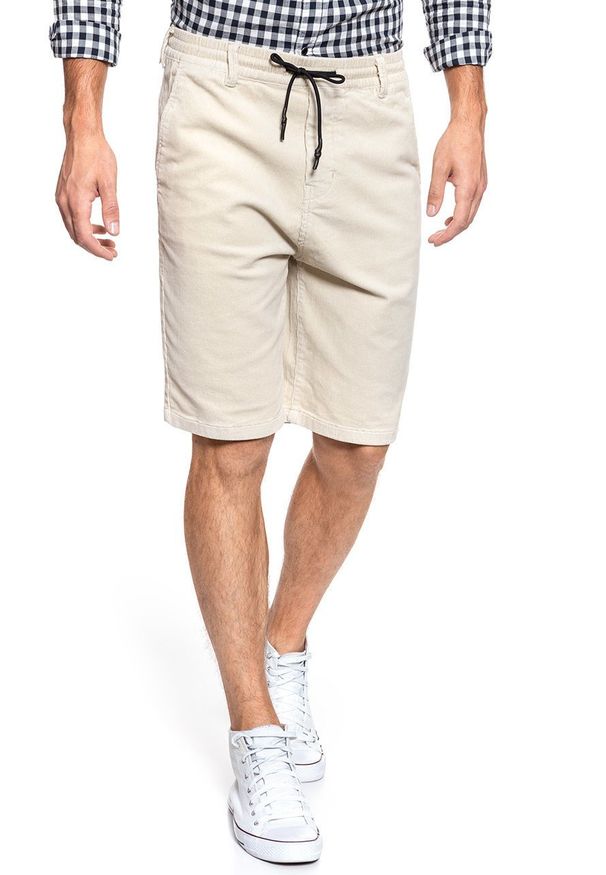Mustang - SPODENKI MUSTANG Palm Beach Shorts Beige 1009603 4014. Stan: podwyższony. Materiał: materiał