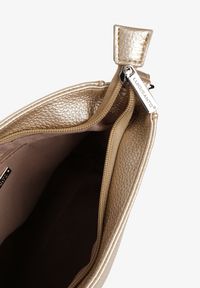 Renee - Złota Trapezowa Torebka Listonoszka na Regulowanym Pasku Damivie. Kolor: złoty. Styl: elegancki, casual