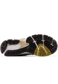 Buty unisex New Balance M1906RA – srebrne. Kolor: biały. Materiał: guma, materiał, syntetyk. Szerokość cholewki: normalna. Sport: turystyka piesza #5