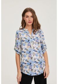 MOODO - Koszula z wiskozy w kwiaty niebieska. Kolor: niebieski. Materiał: wiskoza. Wzór: kwiaty #1