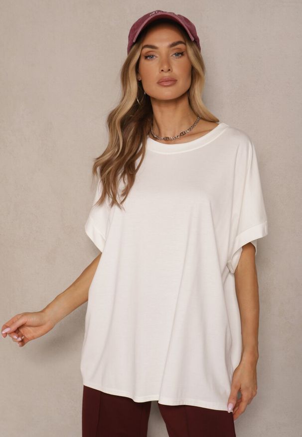 Renee - Biały T-shirt z Wiskozą o Fasonie Nietoperza Tanalitha. Okazja: na co dzień. Kolor: biały. Materiał: wiskoza. Styl: casual