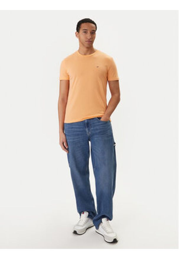 Tommy Jeans T-Shirt DM0DM20363 Pomarańczowy Slim Fit. Kolor: pomarańczowy. Materiał: syntetyk