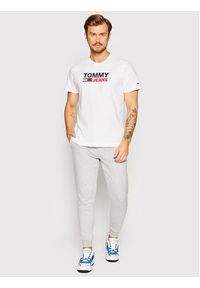 Tommy Jeans T-Shirt Corp Logo DM0DM15379 Biały Regular Fit. Kolor: biały. Materiał: bawełna