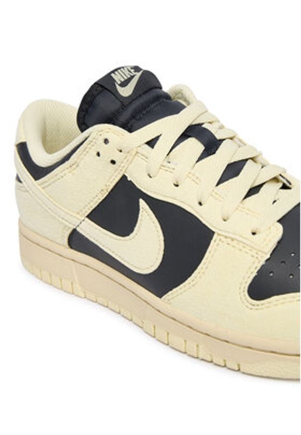 Nike Sneakersy Dunk Low HJ7673 005 Żółty. Kolor: żółty. Materiał: materiał