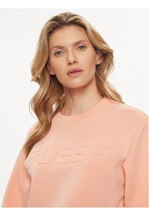 Guess Bluza Cindra V3BQ15 K7UW2 Koralowy Regular Fit. Kolor: pomarańczowy. Materiał: wiskoza