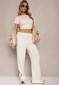 Renee - Beżowy T-shirt z Bawełny z Prążkowanego Materiału Aszedi. Okazja: na co dzień. Kolor: beżowy. Materiał: bawełna, materiał, prążkowany. Wzór: prążki. Styl: klasyczny, casual