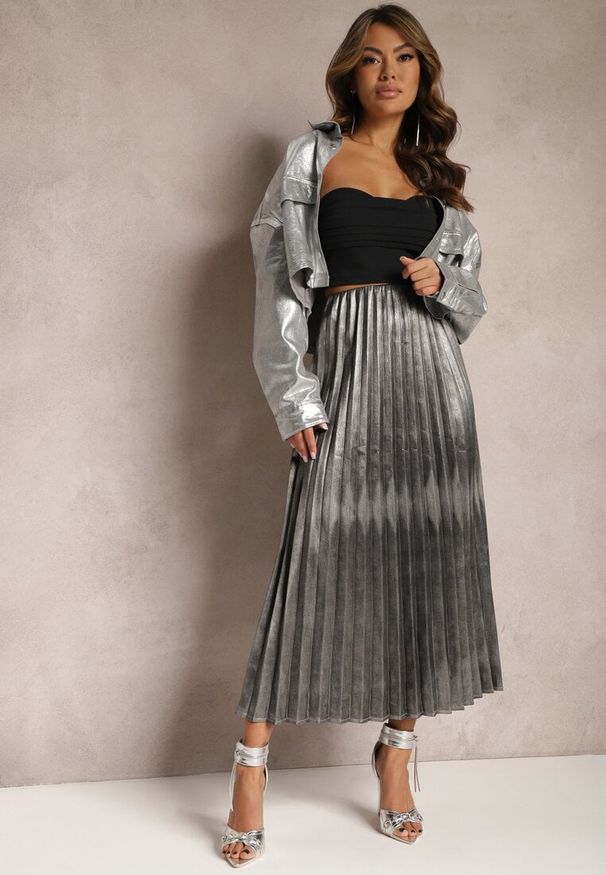 Renee - Srebrna Połyskująca Spódnica Plisowana Maxi Vilira. Kolor: srebrny. Materiał: tkanina. Styl: elegancki